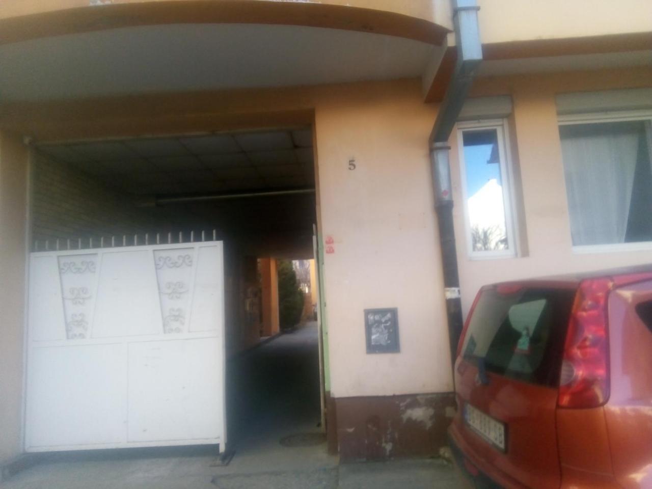 Ivana Center Novi Sad Exterior foto